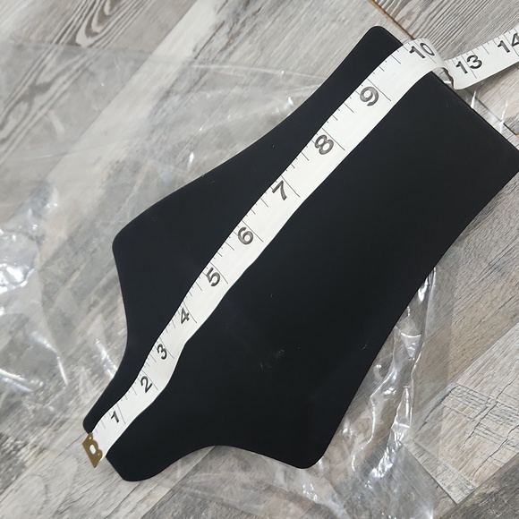 Black Velvet Necklace Jewelry Display Bust 11" - Picture 6 of 9